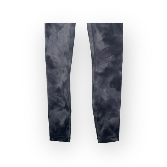 Lululemon Wunder Train HR Tight 25".
Color- Diamond Dye Pitch Grey - Picture 5 of 5